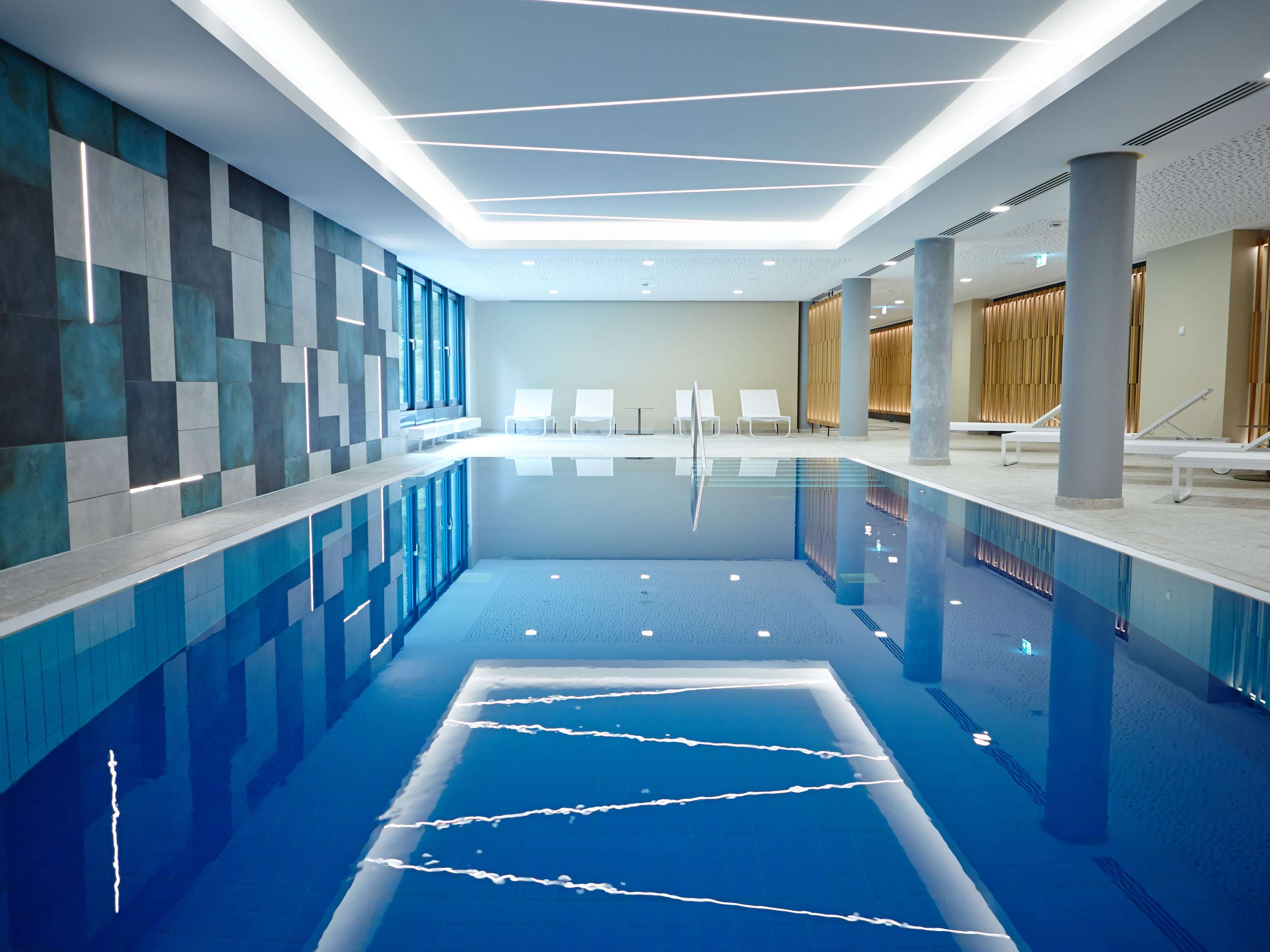 Novotel Muenchen City-Unutrasnji bazen.jpg