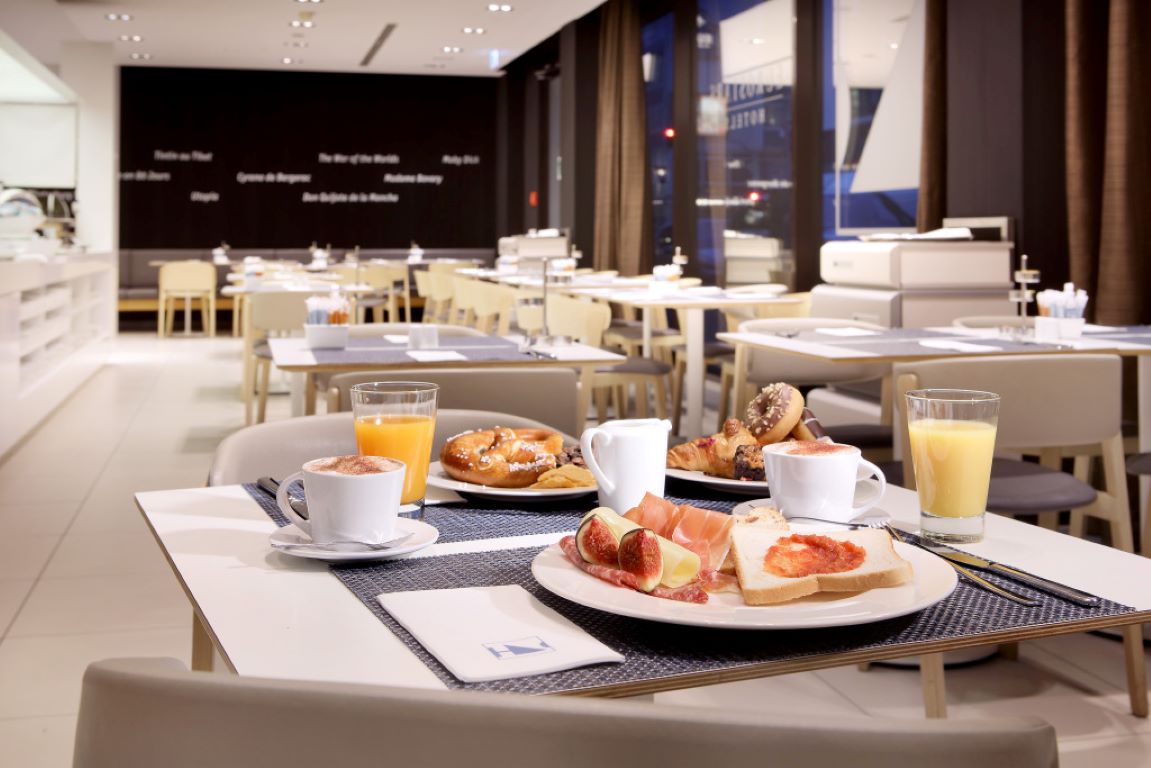 Eurostars Book Hotel-Glavni restoran.jpg