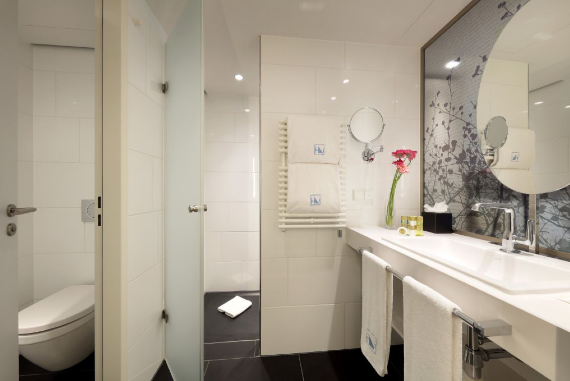 Eurostars Book Hotel-Kupatilo.jpg