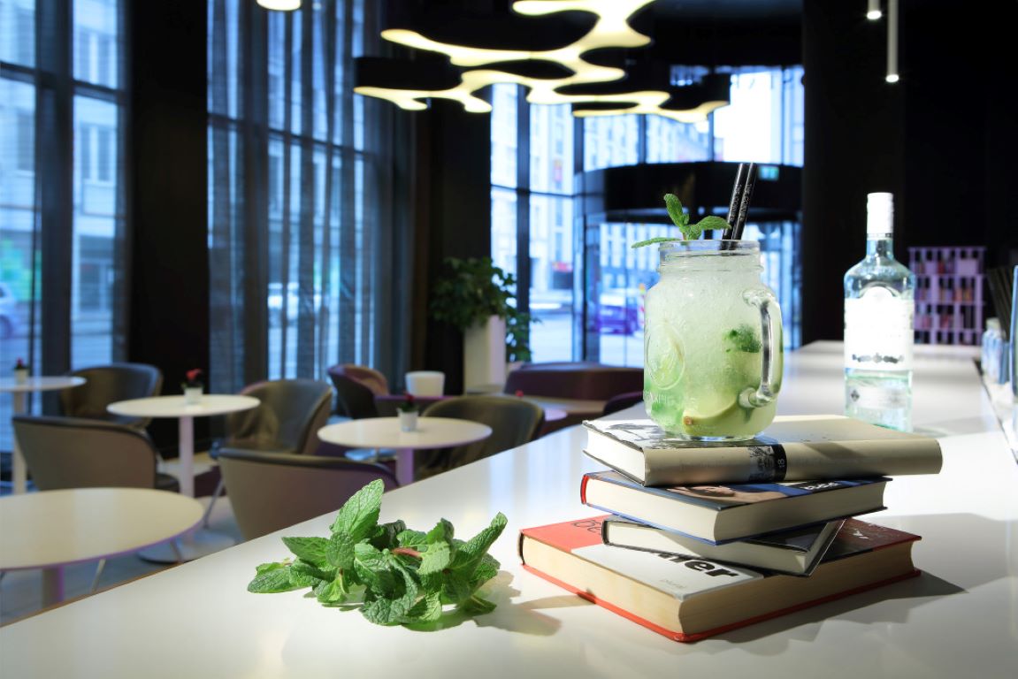 Eurostars Book Hotel-Lounge restoran.jpg