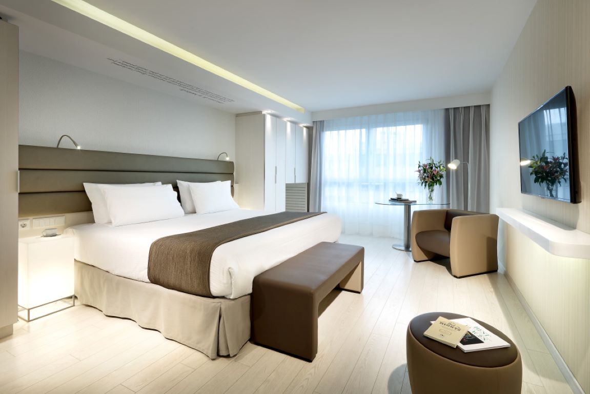 Eurostars Book Hotel-Superior soba.jpg