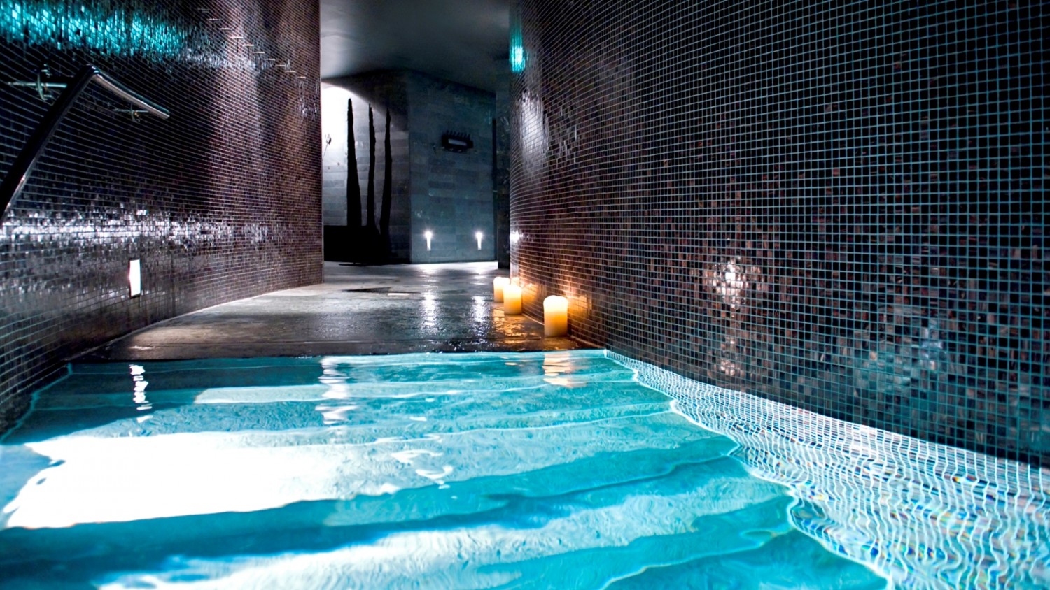 Sofitel Munich Bayerpost-Bazen.jpg