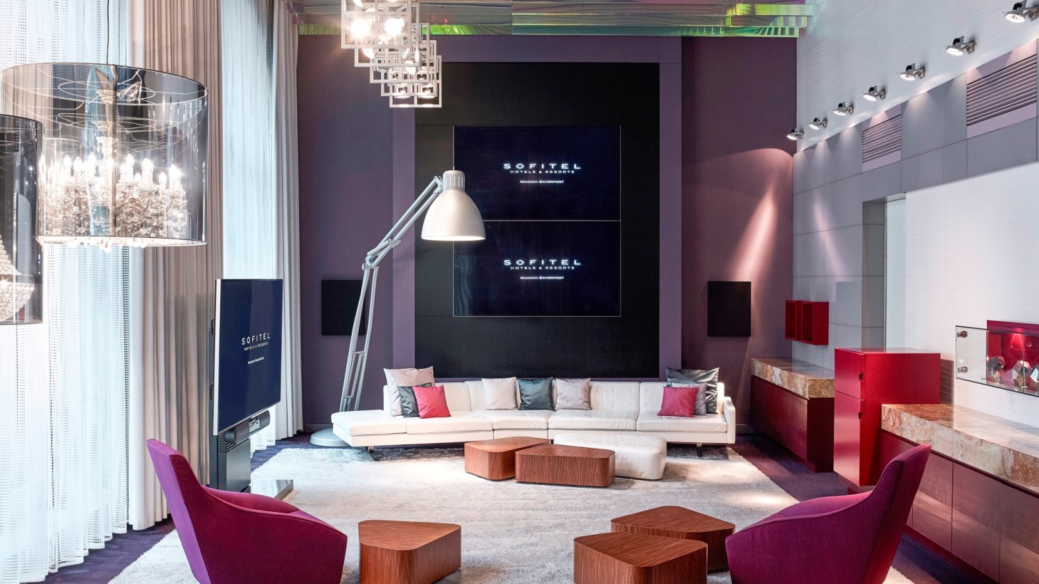 Sofitel Munich Bayerpost-Lobby.jpg
