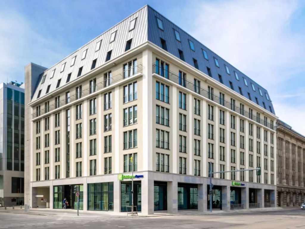 Holiday Inn Express Berlin Alexanderplatz-Spoljasnji izgled.jpg