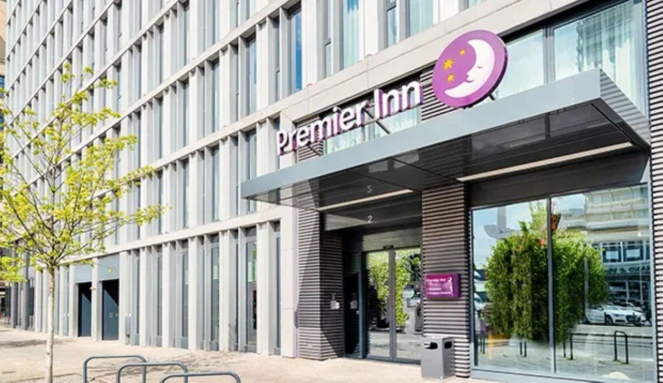 Premier Inn Berlin Alexanderplatz Hotel-Ulaz u hotel.jpg