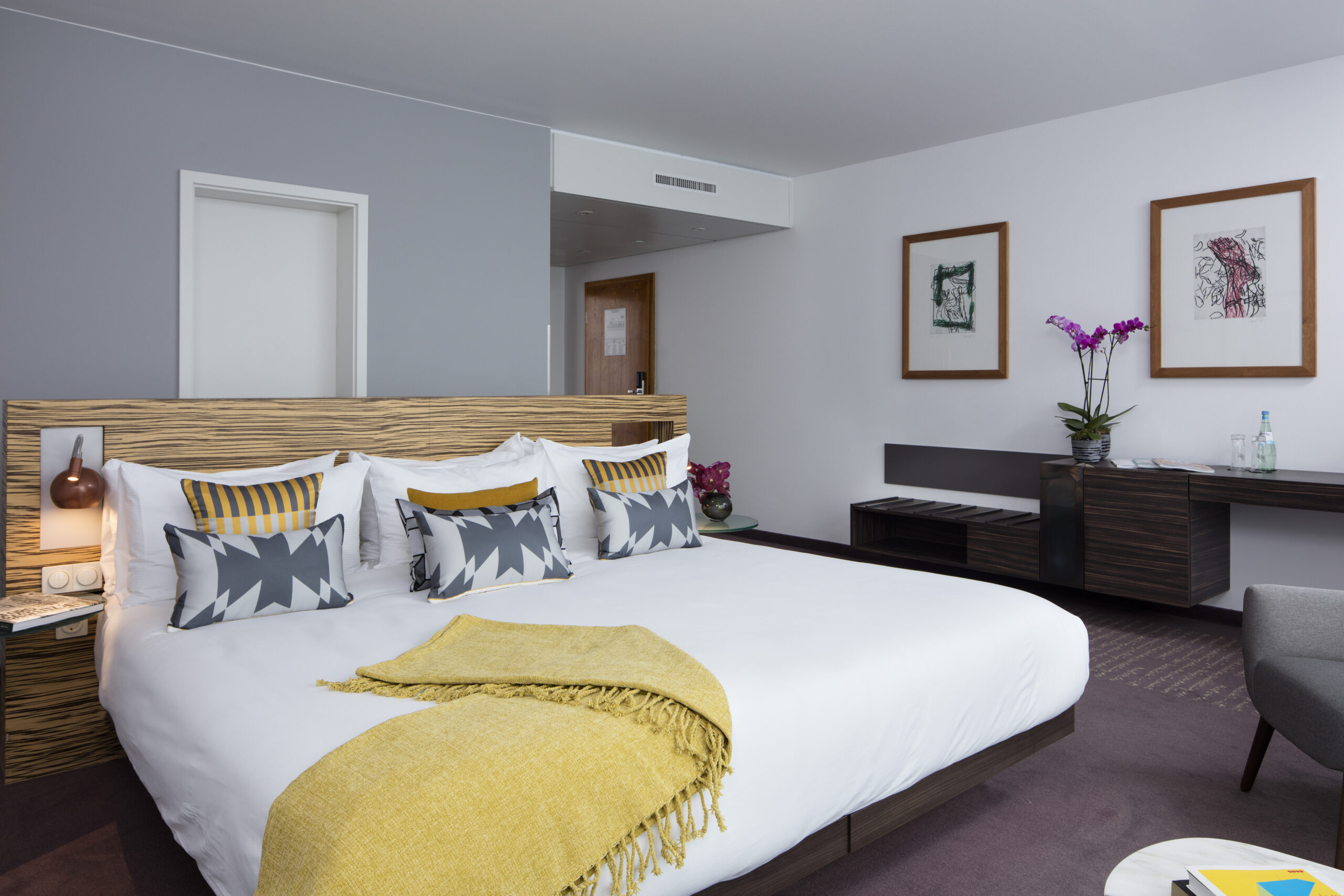 Art'otel Berlin Mitte-Art XL Suite.jpg