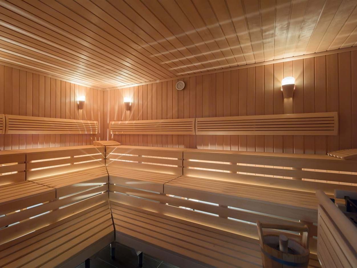 Titanic Gendarmenmarkt Berlin-Sauna.jpg