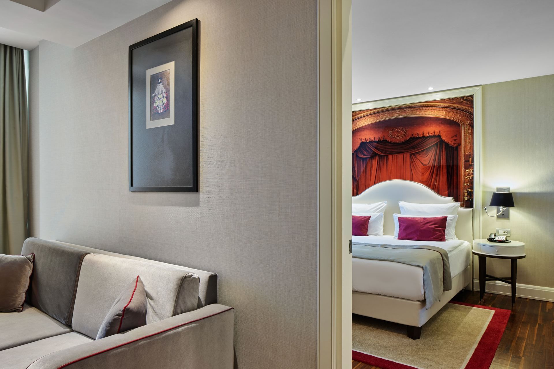 Titanic Gendarmenmarkt Berlin-Titanic suite.jpg