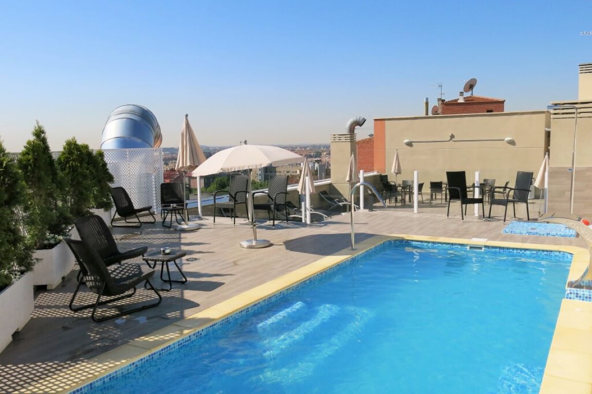 Porcel Ganivet Hotel-Otvoreni bazen.jpg