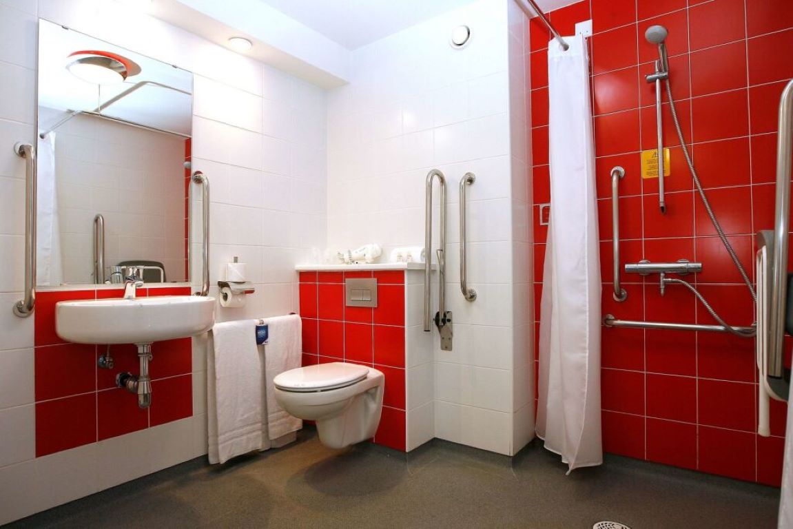 Travelodge Barcelona Poblenou-Kupatilo.jpg