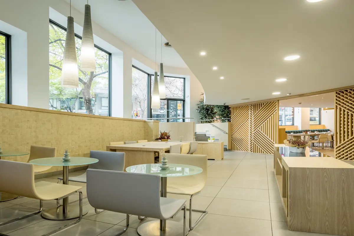 Ilunion Auditori Hotel-Bar.jpg