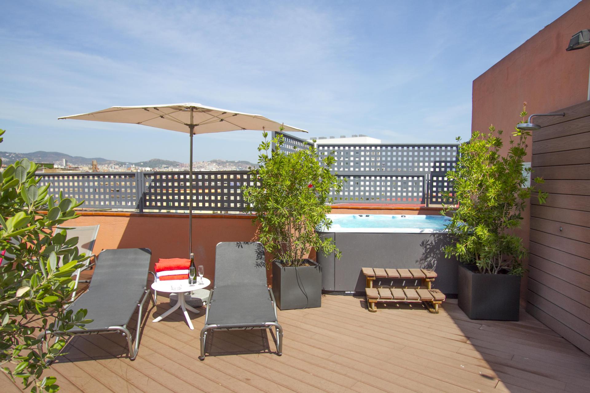 Hotel Garbi Millenni-Terasa.jpg