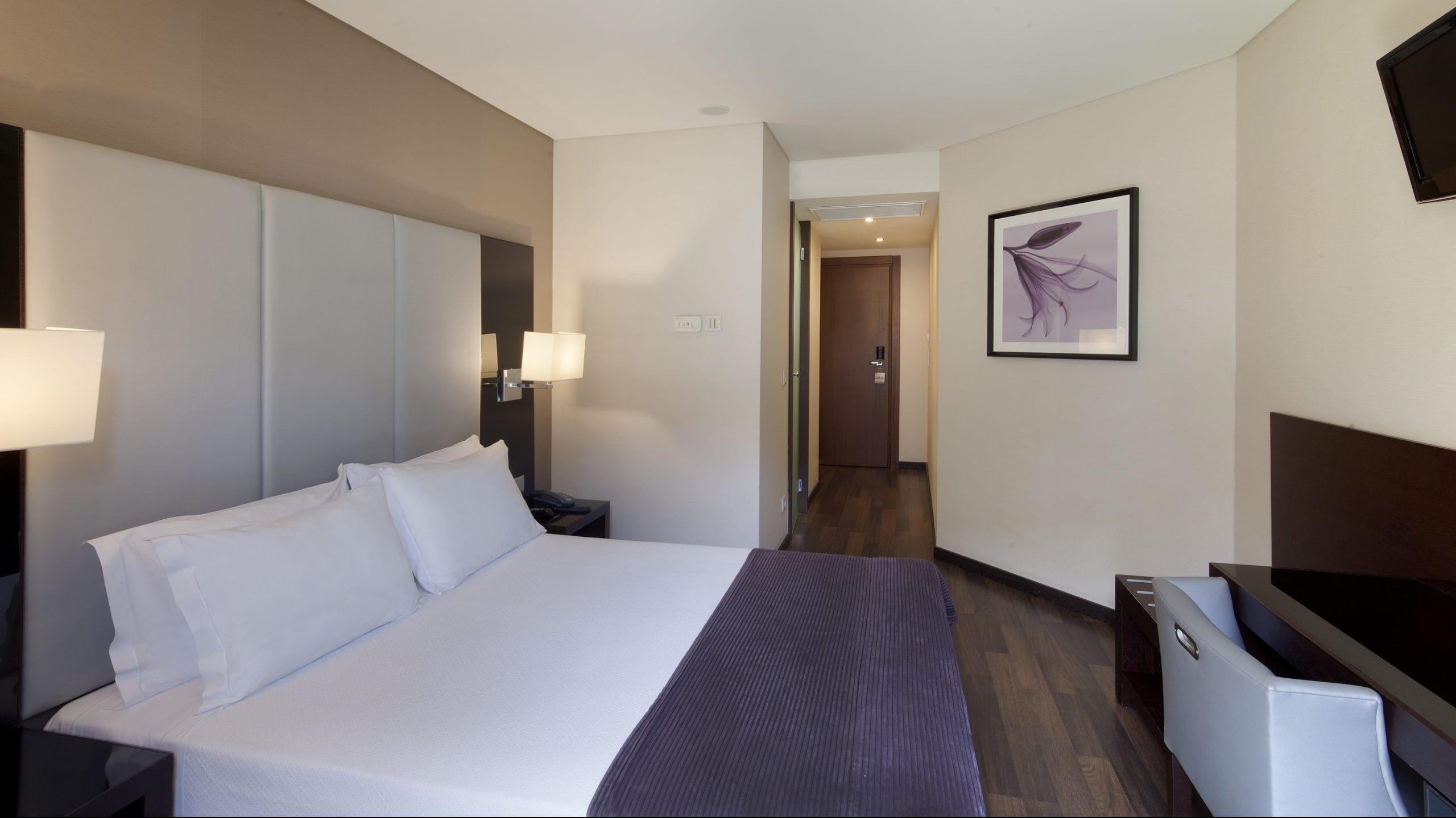 Hotel Turim Luxe-Standardna soba.jpg