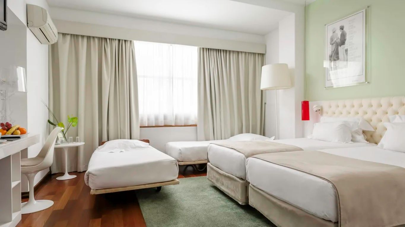 Florida Hotel-Cetvorokrevetna soba.jpg