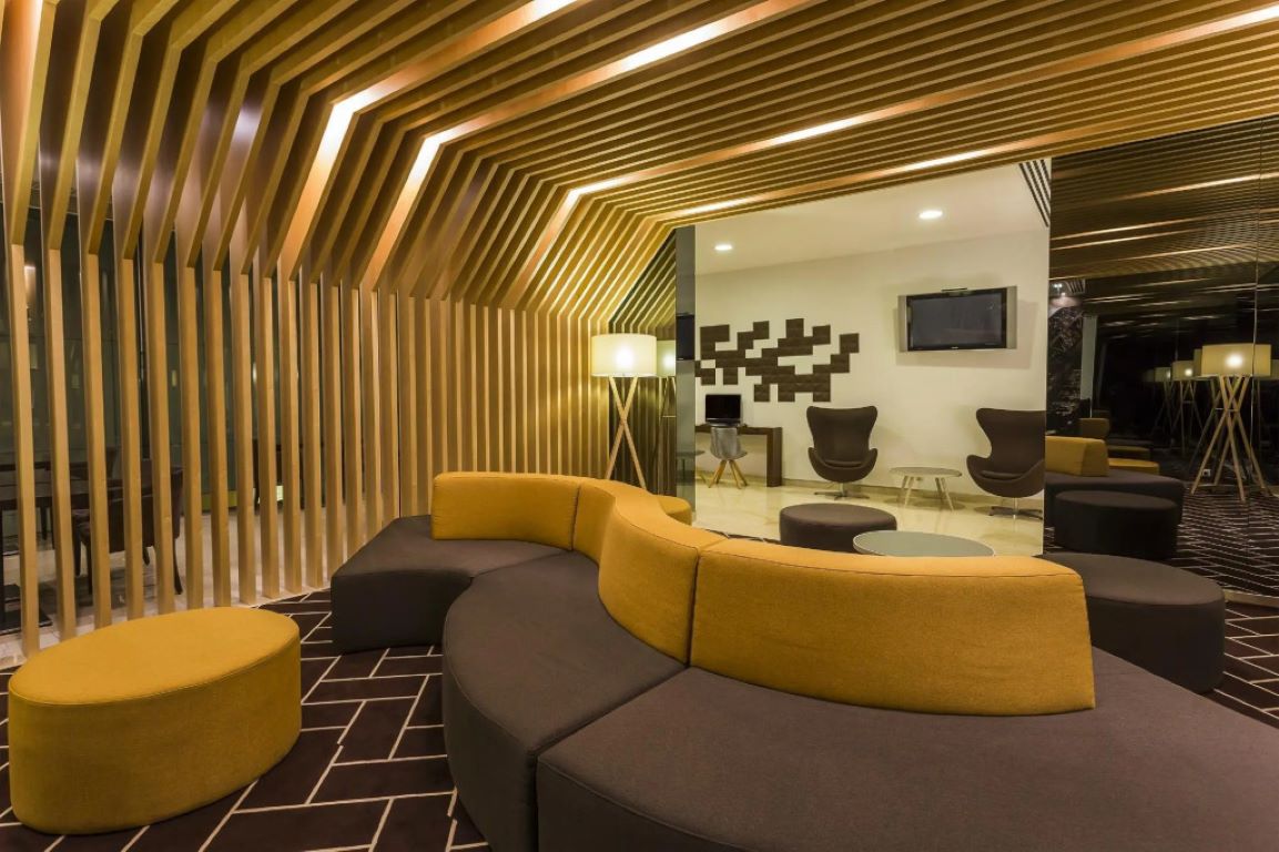 HF Fenix Urban Hotel-Lobby.jpg