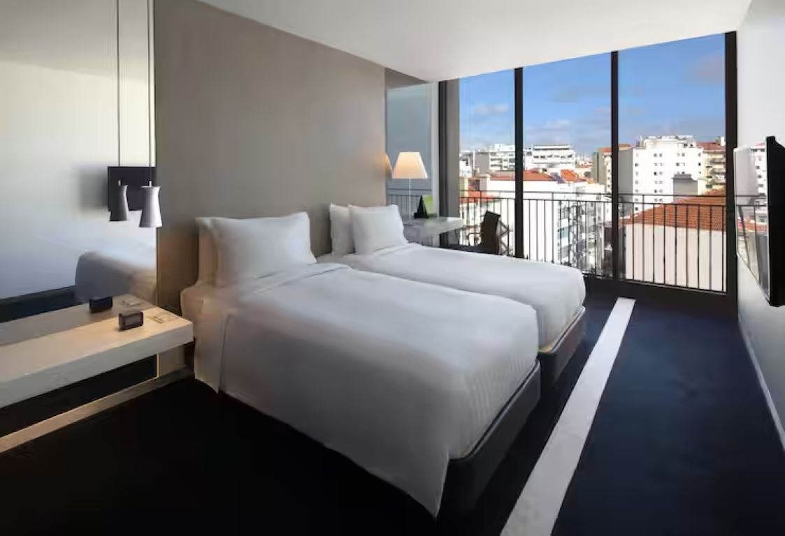 DoubleTree by Hilton Hotel Lisbon Fontana Park-Twin patio View Room.jpg