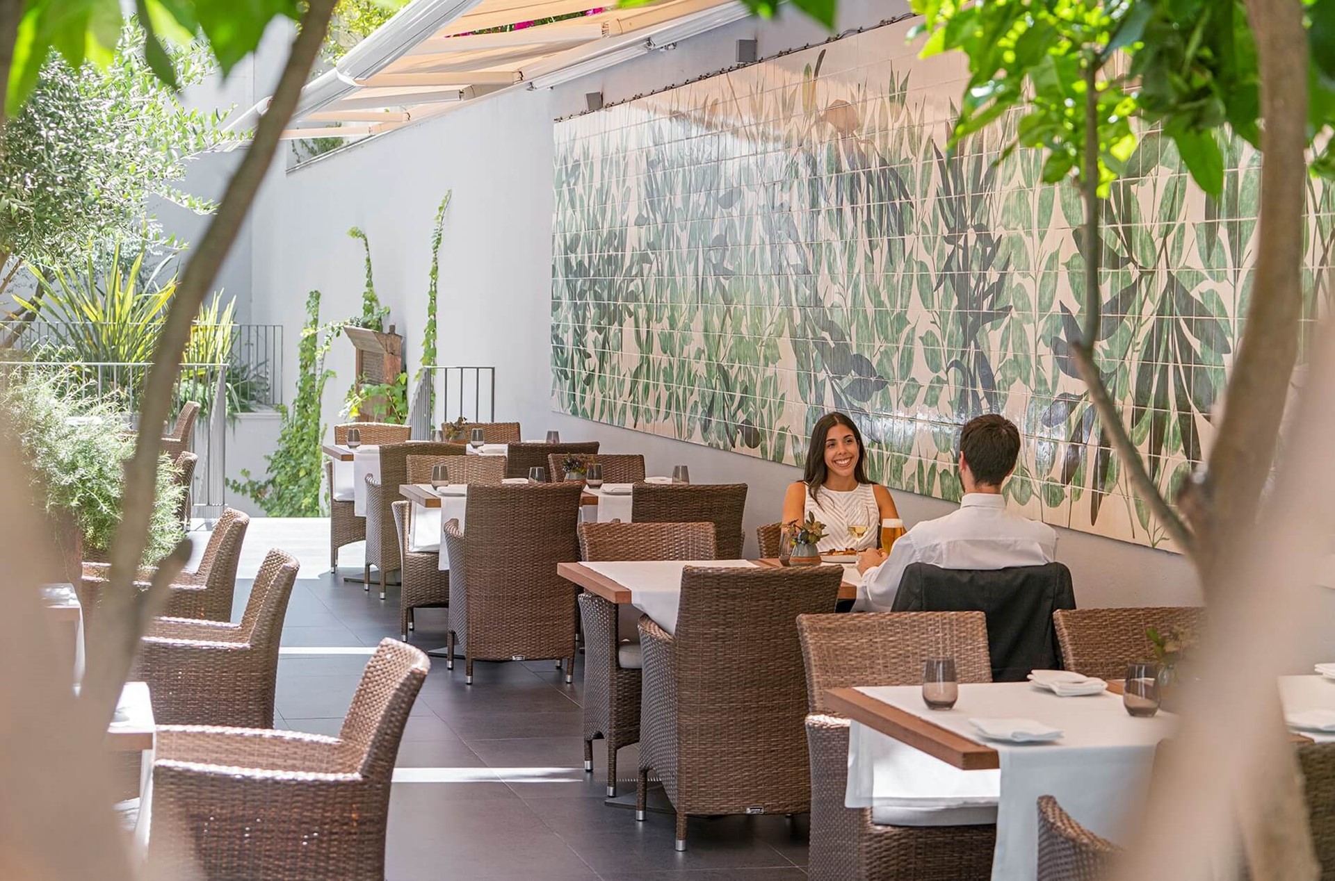 PortoBay Liberdade-Terasa restorana.jpg