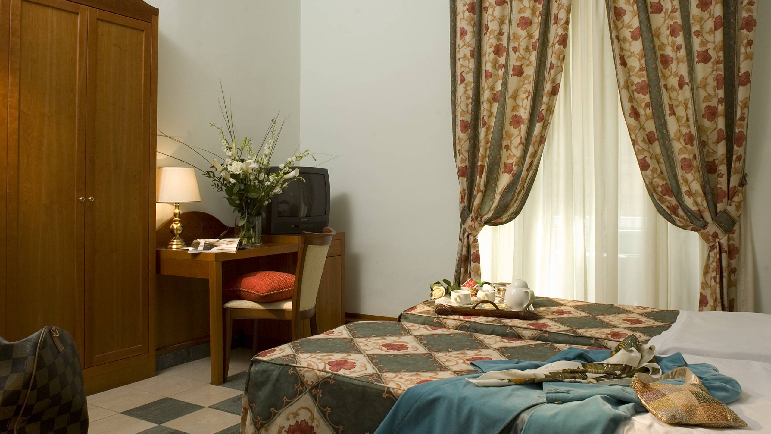 Hotel Aberdeen-Standardna soba.jpg