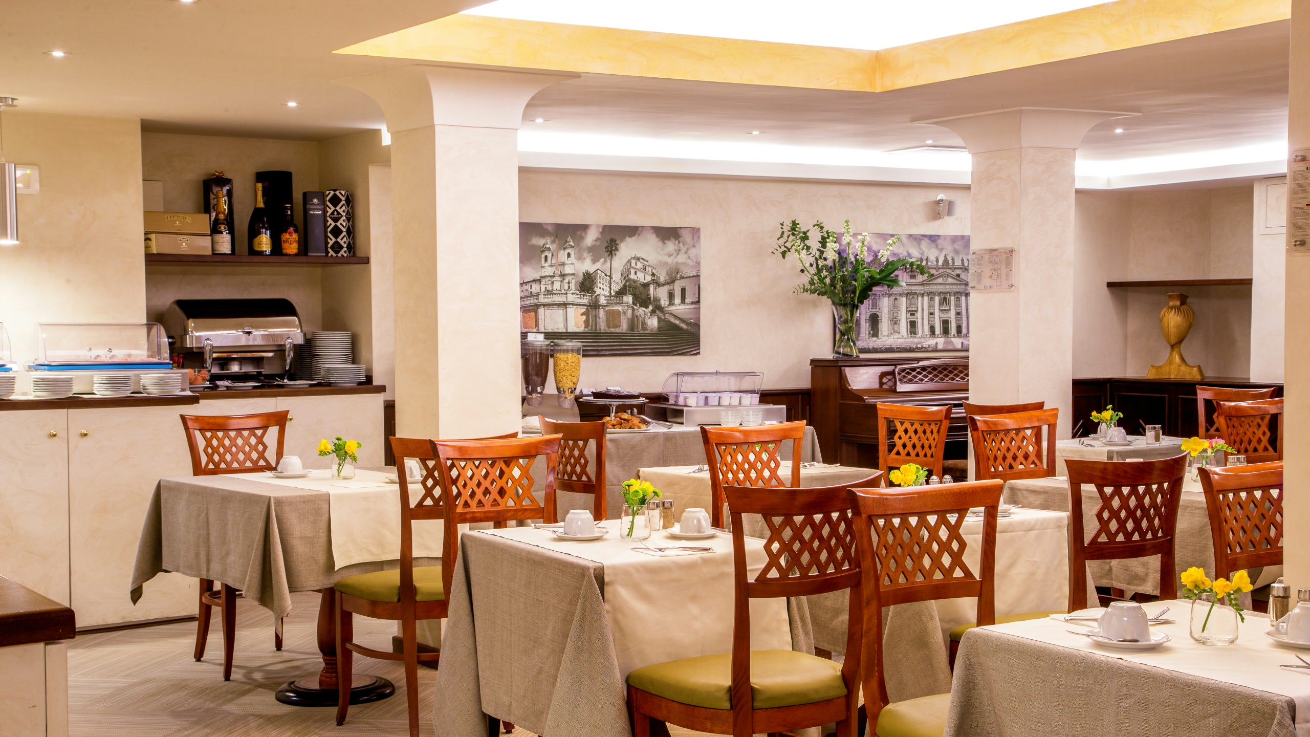 Hotel Oxford-Restoran.jpg