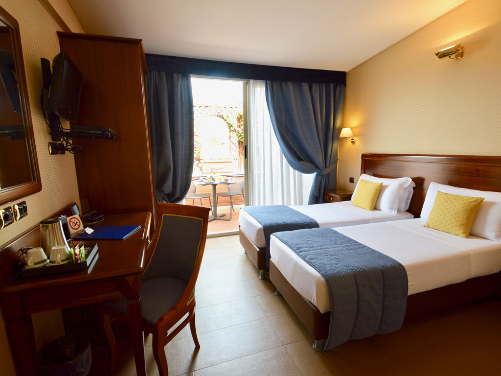 Hotel Montecarlo-Standardna soba terasa.jpg