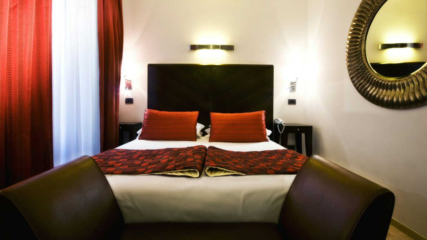 Hotel Ariston-Standardna soba.jpg