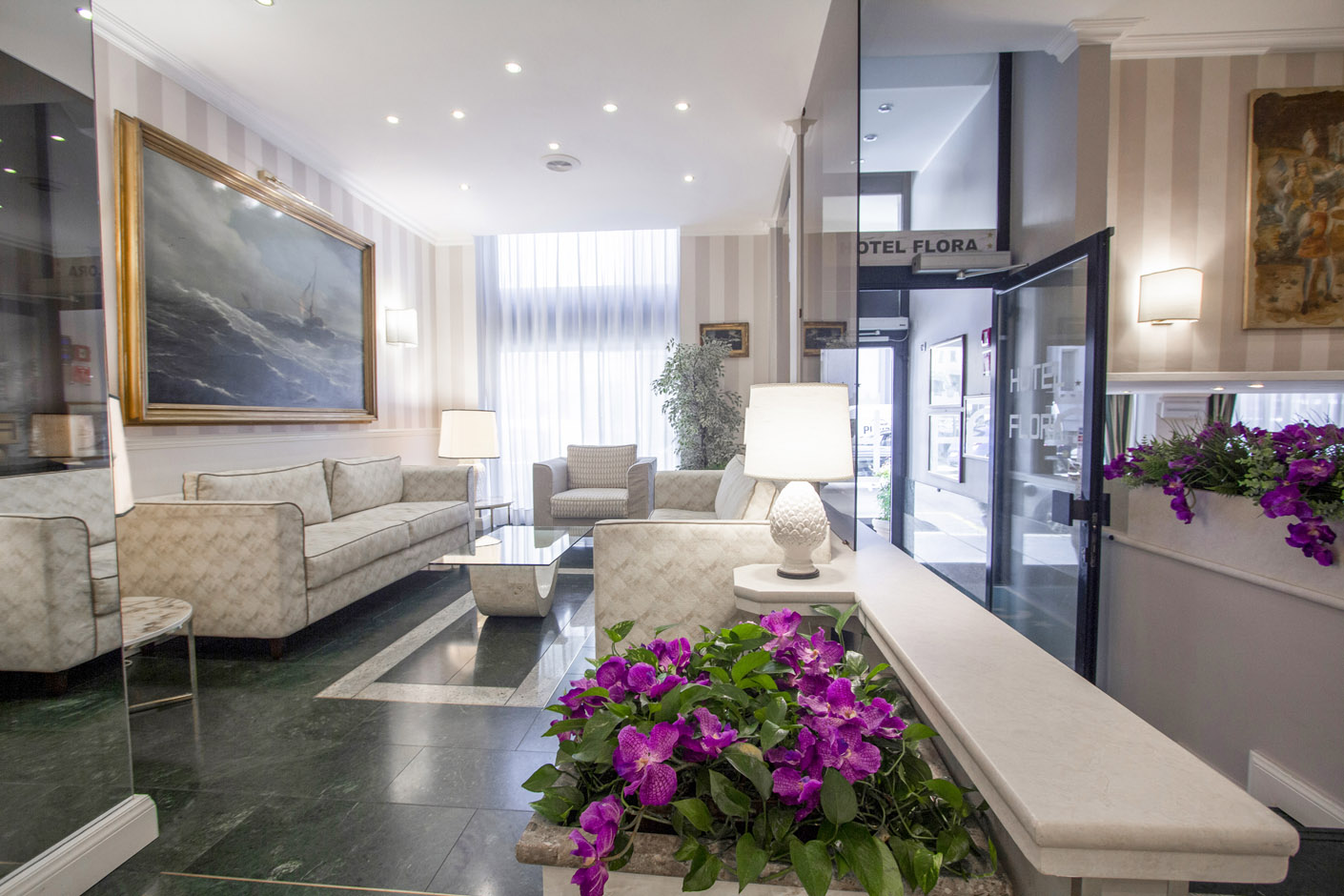 Flora Hotel-Enterijer hotela.jpg