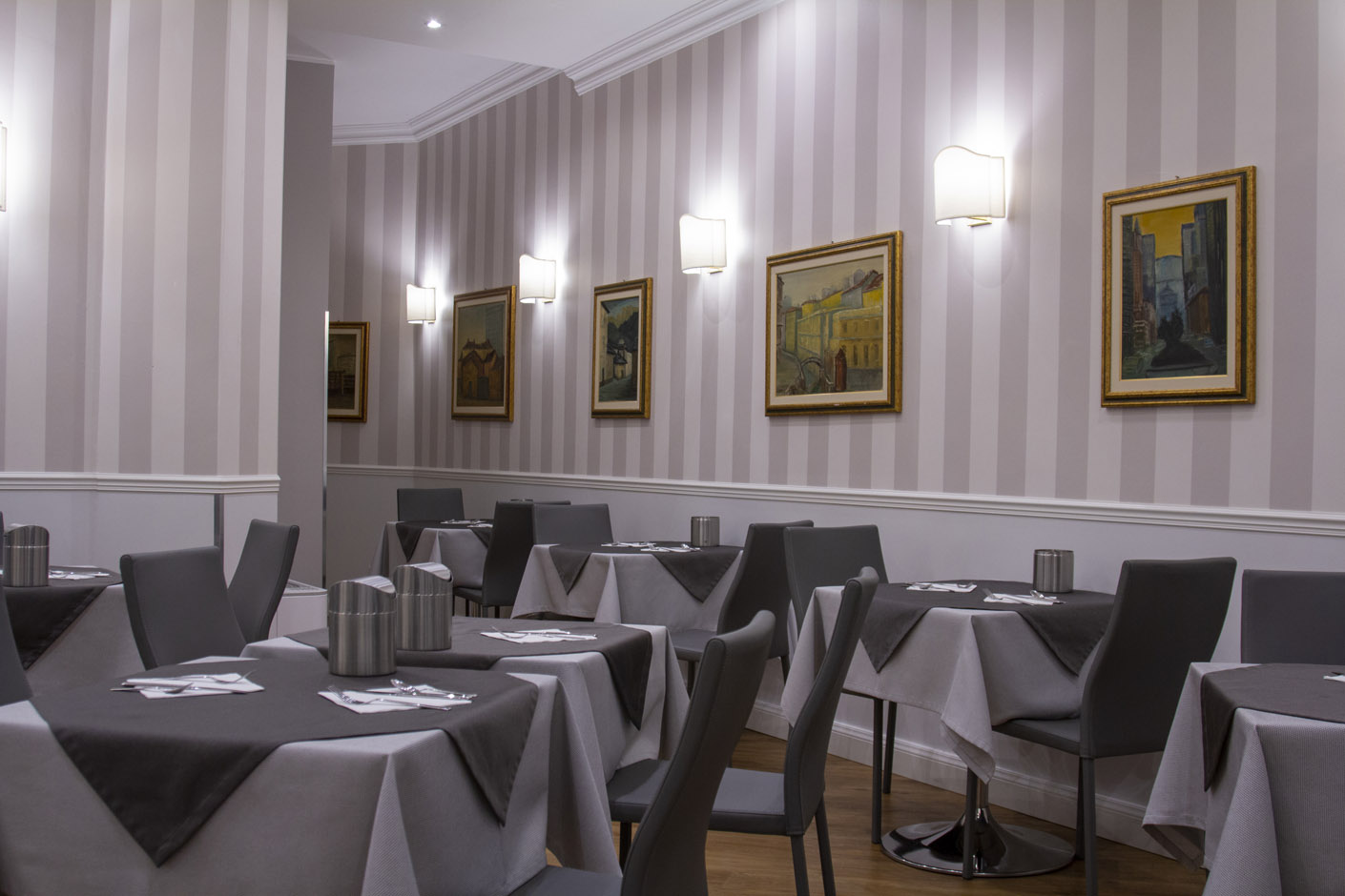 Hotel Flora-Restoran.jpg