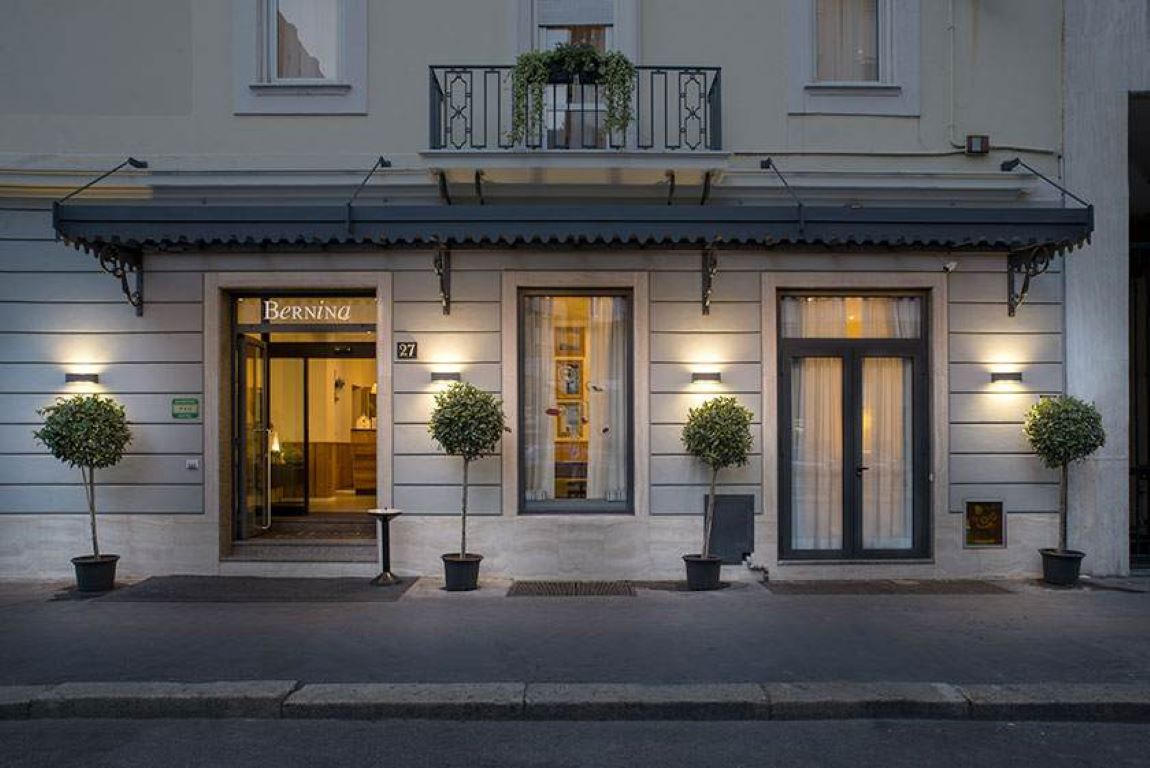 Hotel Bernina-Ulaz u hotel.jpg