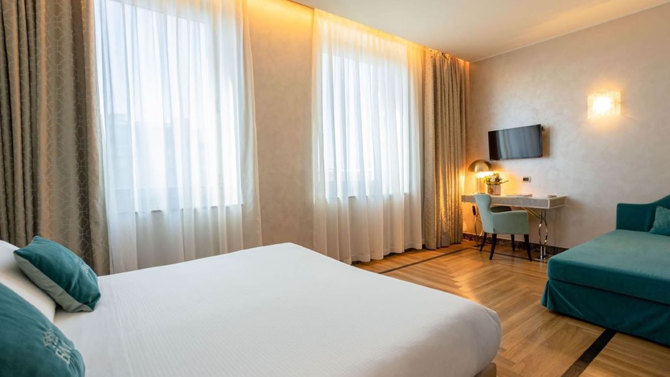 Bianca Maria Palace Hotel-Exclusive corner soba.jpg