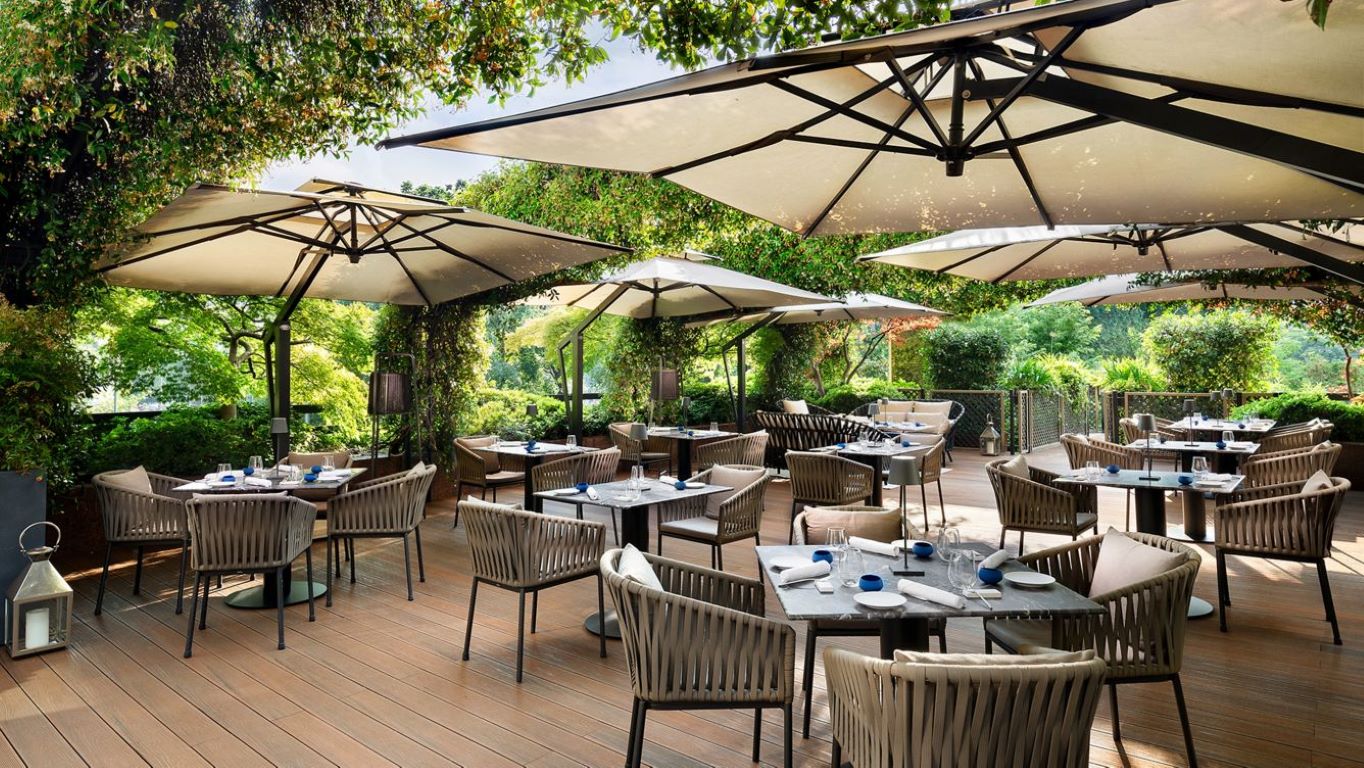 Hotel The Westin Palace-Terasa restorana.jpg