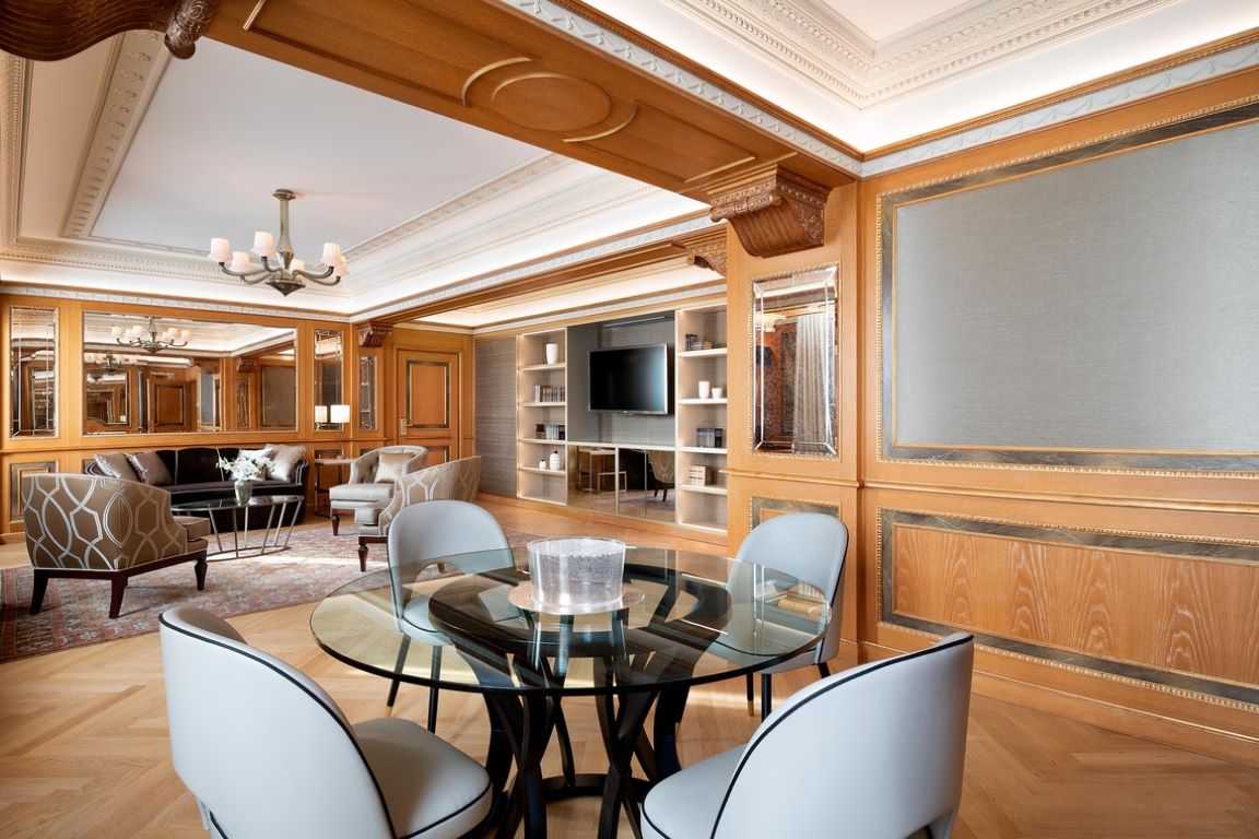 The Westin Palace Hotel-Diplomatic suite.jpg