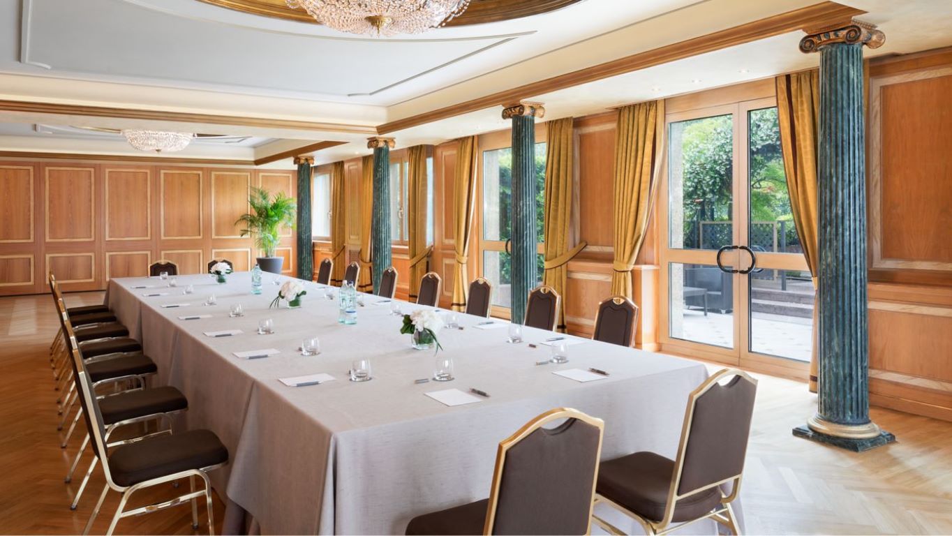 The Westin Palace Hotel-Sala za konferencije.jpg