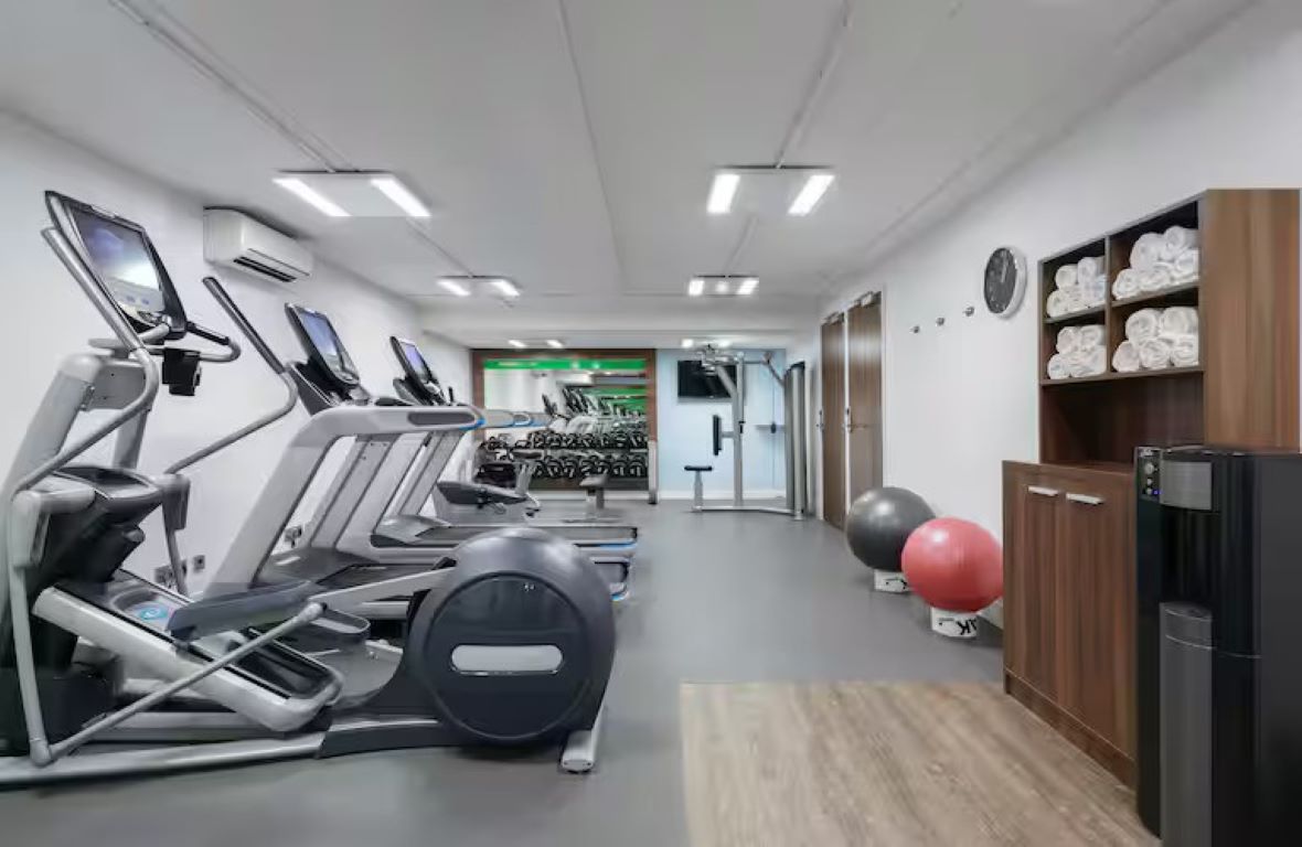 Hampton by Hilton Amsterdam Centre East-Teretana.jpg