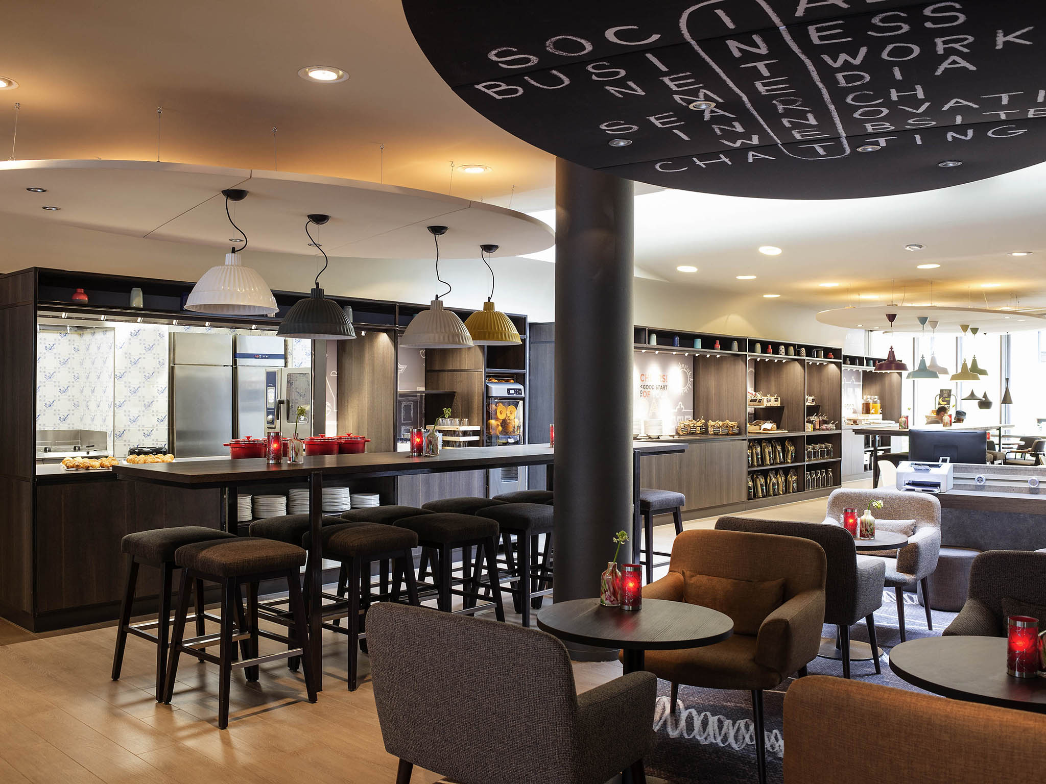 Ibis Amsterdam Centre Stopera-Restoran.jpg