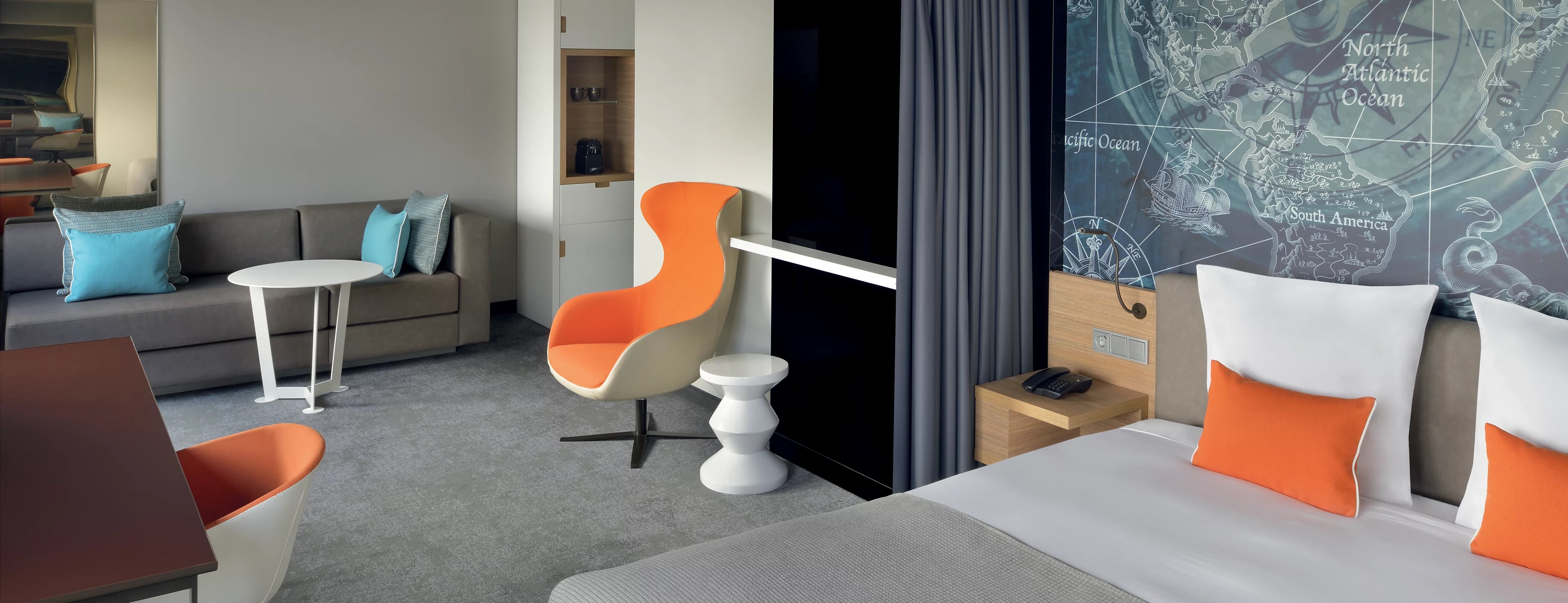 Movenpick Hotel Amsterdam City Centre-Junior suite.jpg