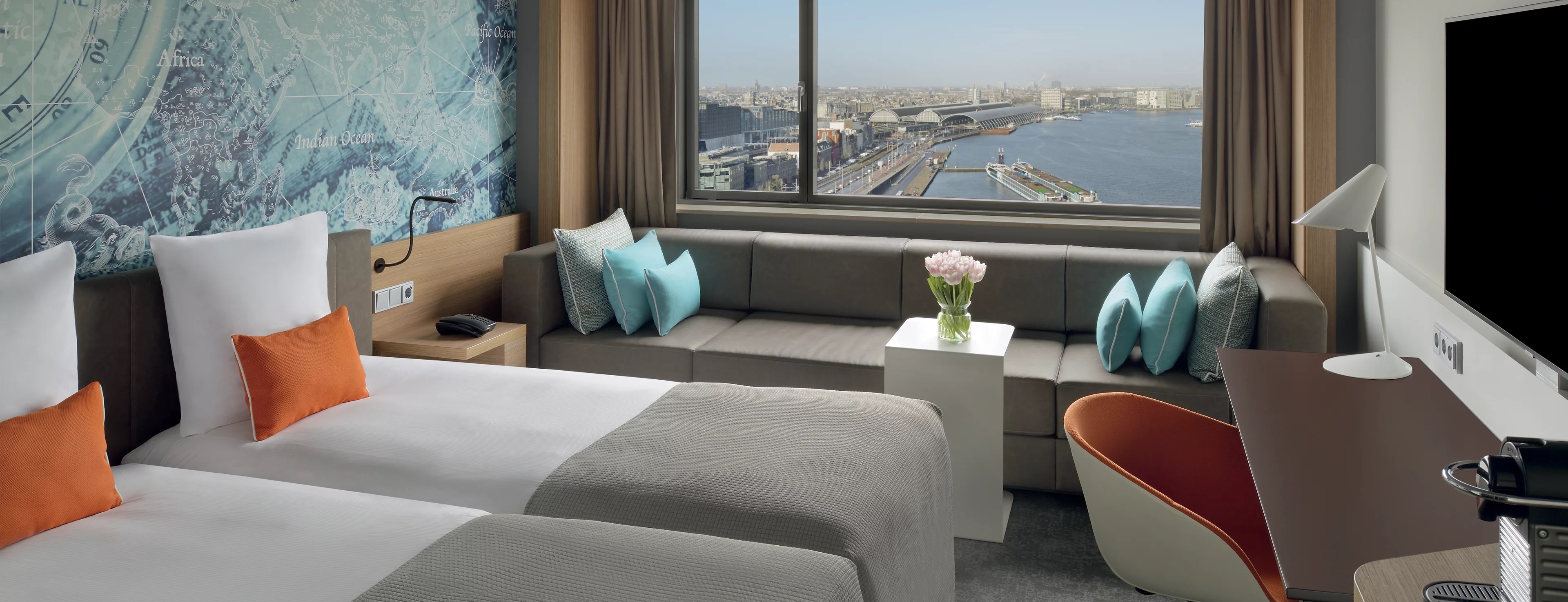Movenpick Hotel Amsterdam City Centre-Sleep View soba.jpg