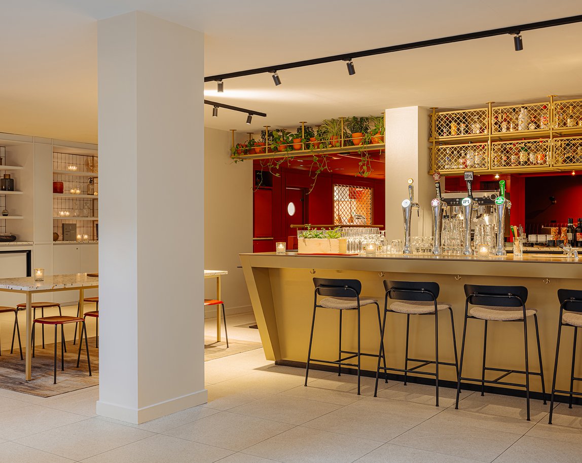 Eden Hotel Amsterdam-Bar.jpg