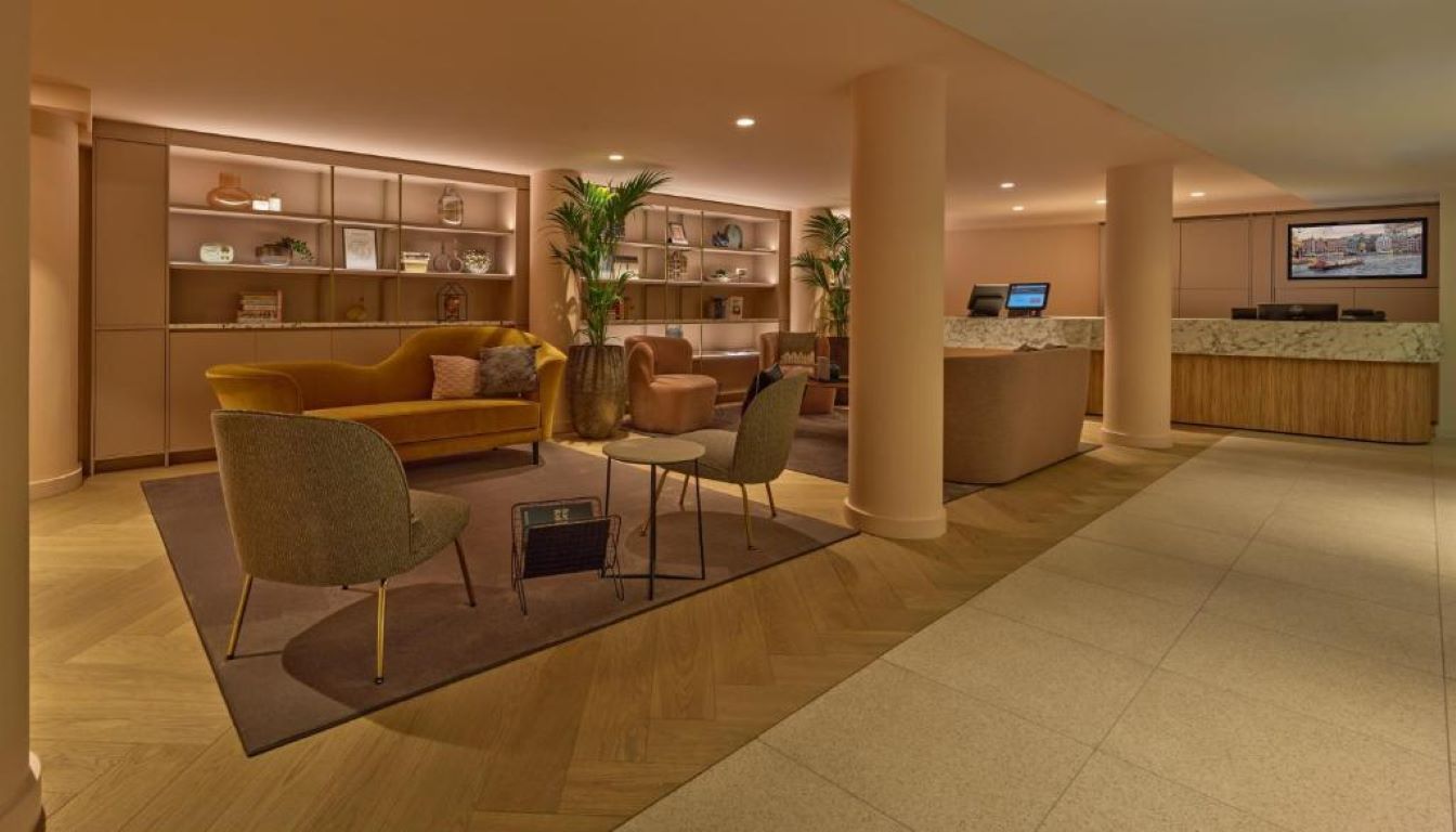 Eden Hotel Amsterdam-Lobby.jpg