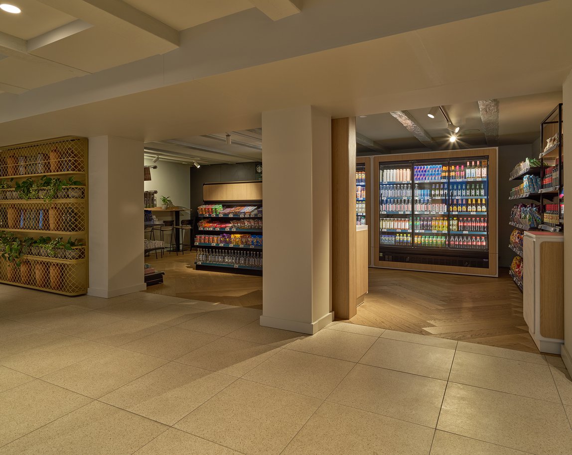 Eden Hotel Amsterdam-Mini market.jpg