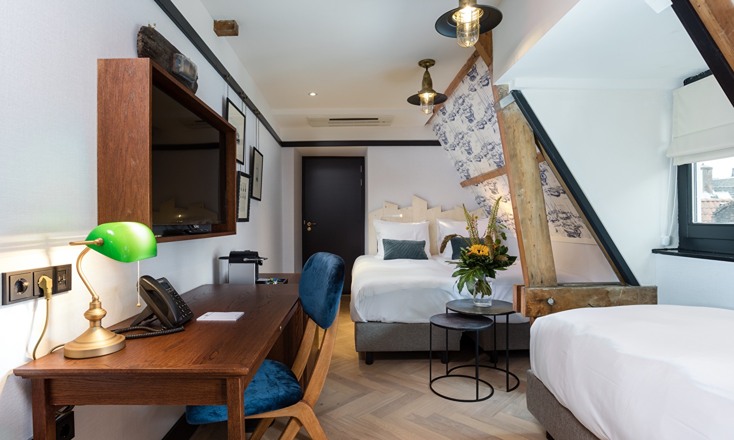 The Hendrick's Hotel-Economy trokrevetna soba.jpg