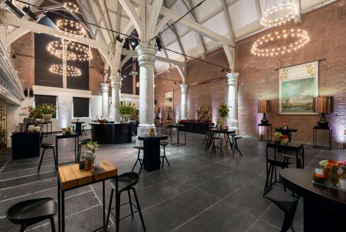 NH Collection Amsterdam Barbizon Palace-Bar.jpg