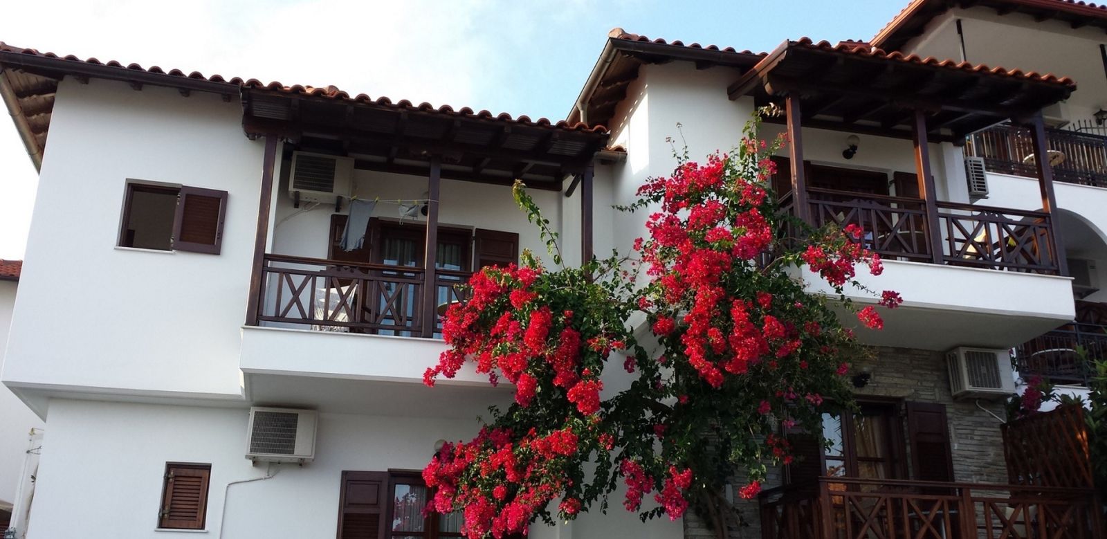 Pansion Irini-Hotel spolja.jpg