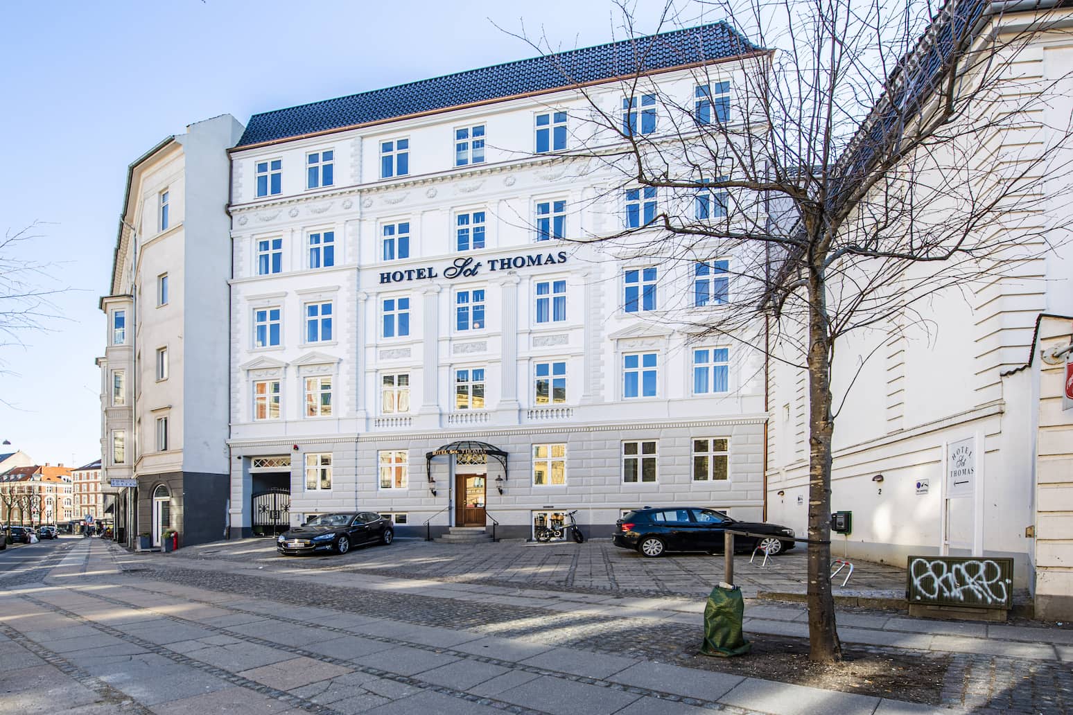 Hotel Sct Thomas-Zgrada hotela.jpg