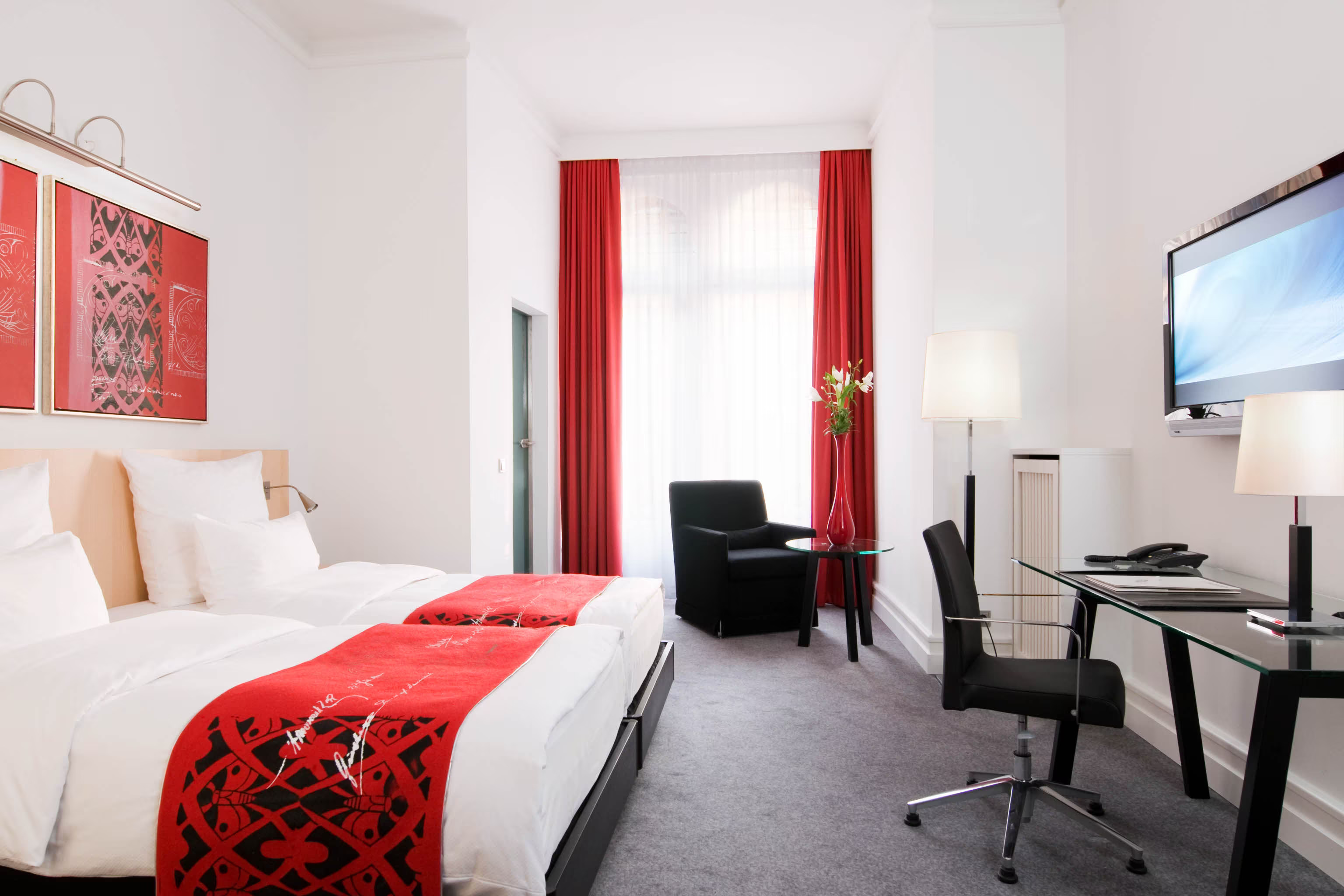 Scandic Palace Hotel-Superior Plus soba.jpg