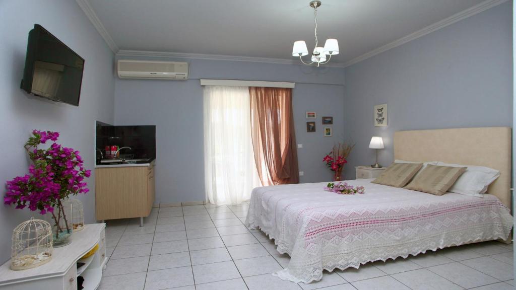 Nidri Bay hotel spavaca soba.jpg
