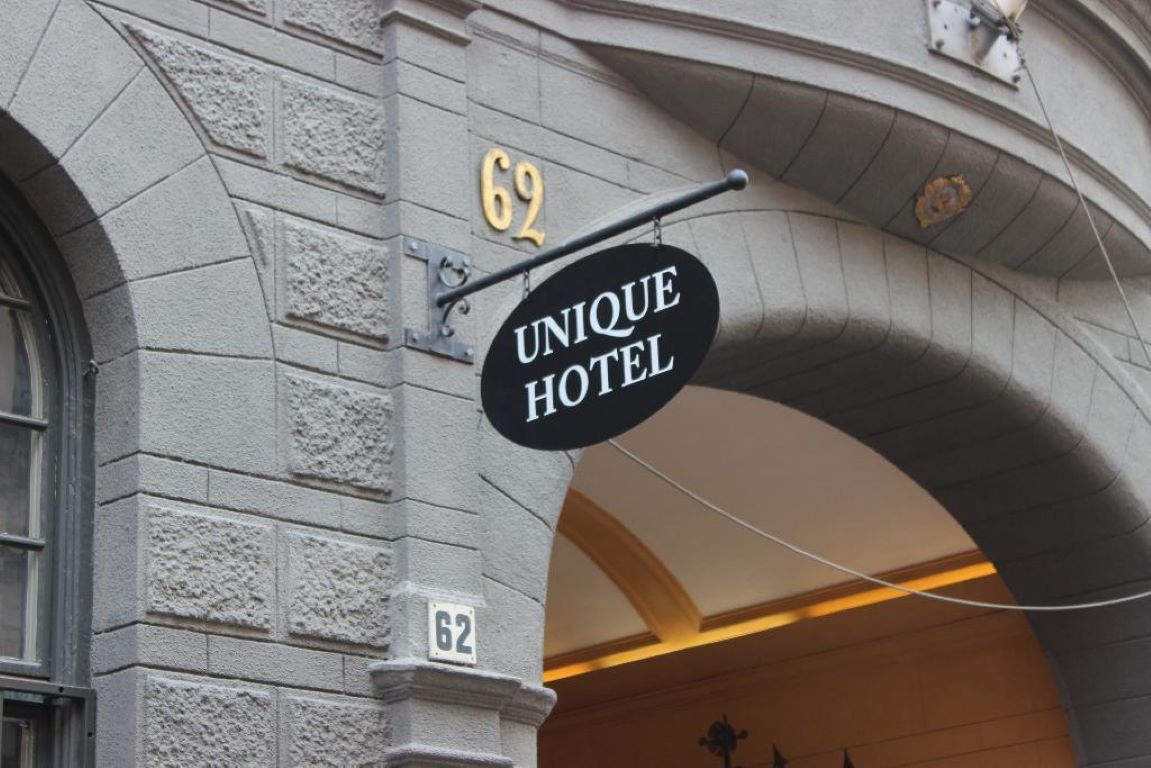 Unique Hotel-Ulaz u hotel.jpg
