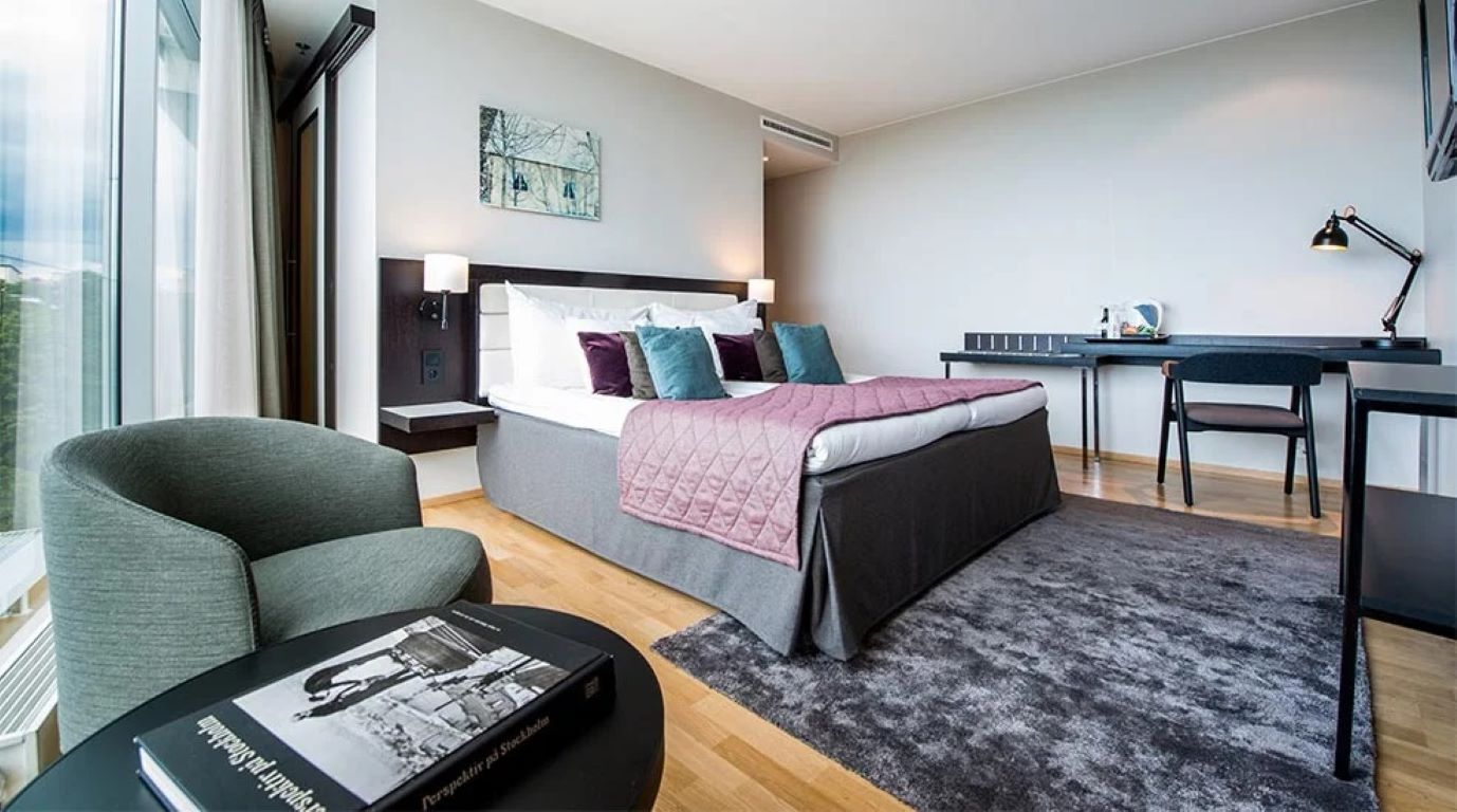 Clarion Hotel Stockholm-Deluxe soba.jpg