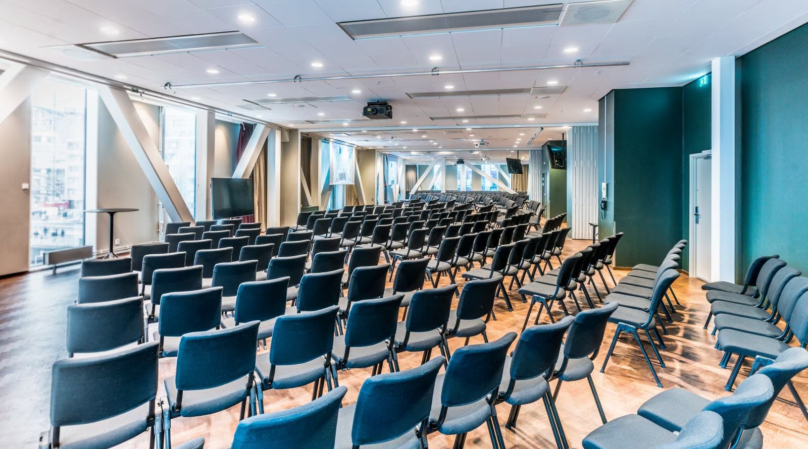 Scandic Continental Hotel-Kongresna sala.jpg