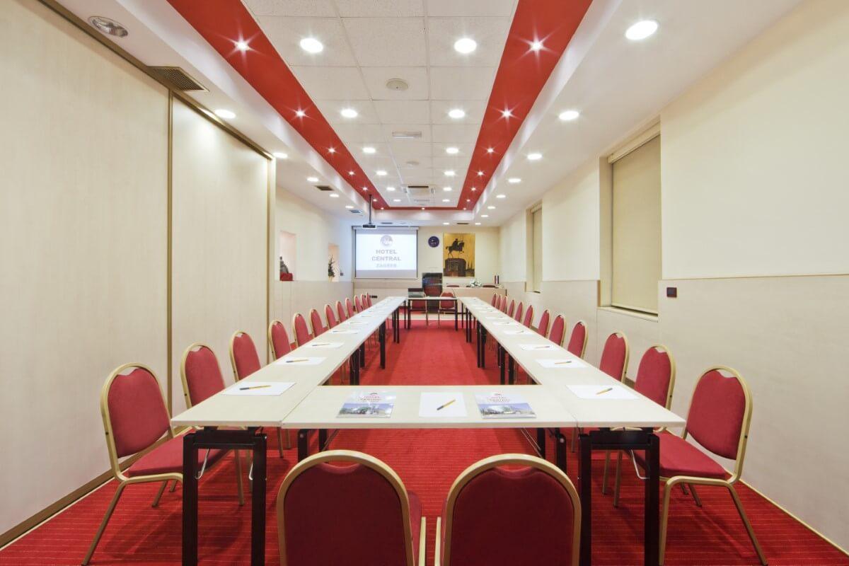 Central Hotel-Kongresna sala.jpg
