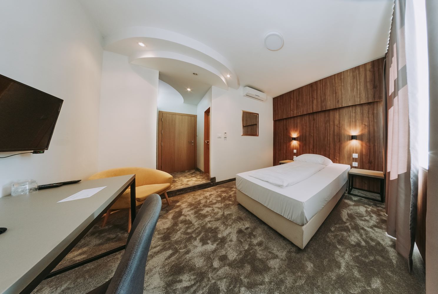Slisko Hotel-Jednokrevetna soba.jpg